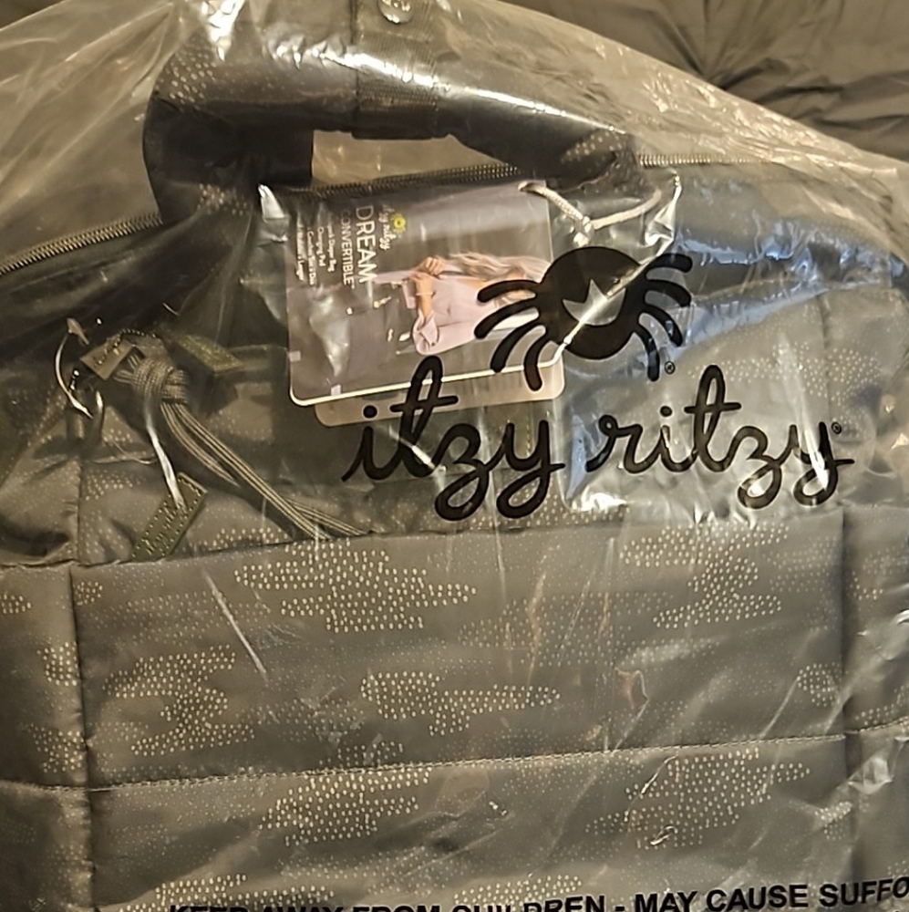 Itzy Ritzy Quilted Black Bag